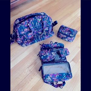 Vera Bradley matching weekender travel duffle set!